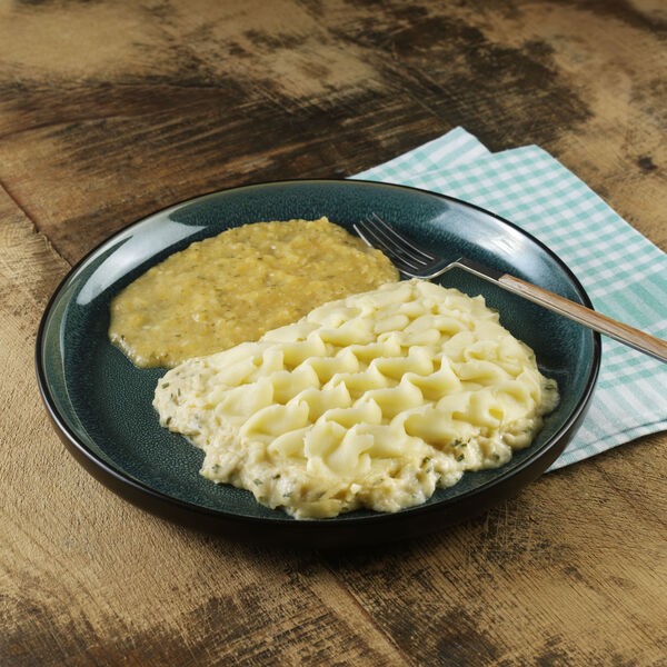 Image of Minced Cheese, Onion & Chive Potato Topped Pie