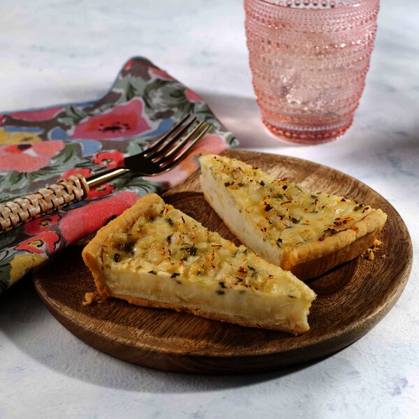 Image of Cheese & Onion Quiche (pack of 2)